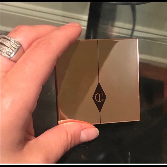 Charlotte Tilbury youth glow filter - Picture 2 of 2